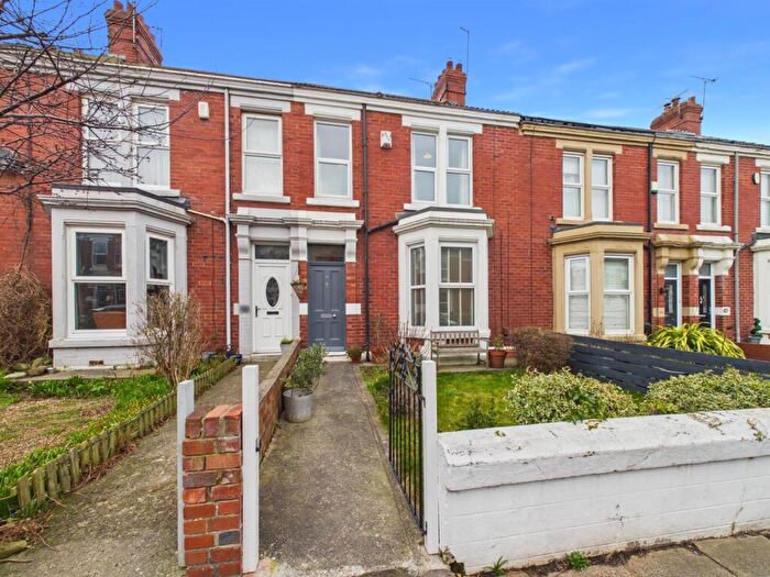 3 Bedroom Terraced House For Sale In Beach Avenue, Whitley Bay, NE26