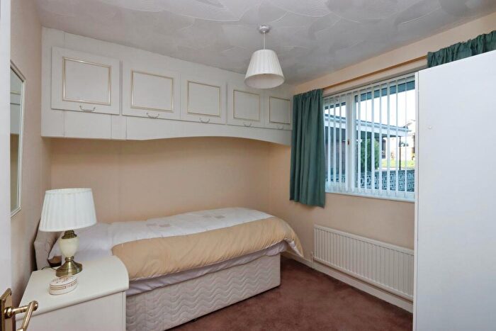 3 Bedroom Bungalow For Sale In Cranford Drive, Owlthorpe, Sheffield, South Yorkshire, S20