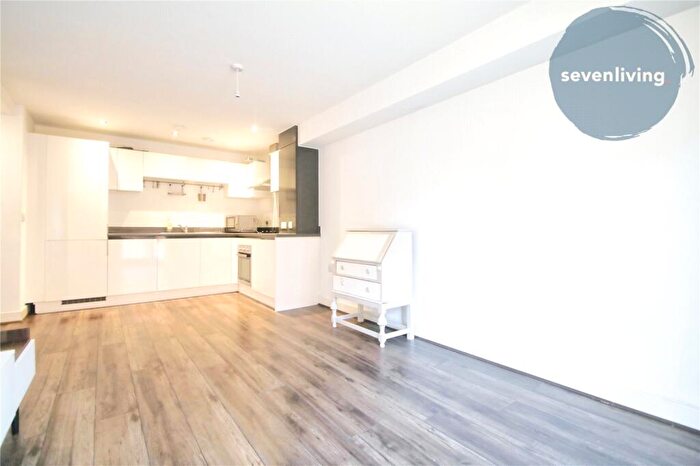 2 Bedroom Apartment To Rent In Cotton House, Fabrick Square, Lombard Street, Birmingham, B12