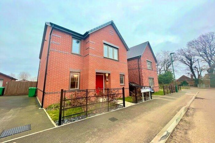 3 Bedroom Detached House To Rent In Brownsmill Way, Nottingham, NG8