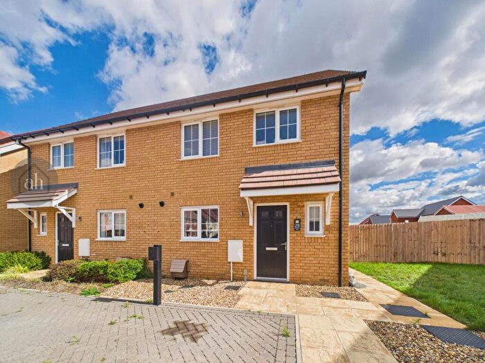 3 Bedroom Semi-Detached House For Sale In Hall Bitterns Road, Thurston, Bury St. Edmunds, IP31