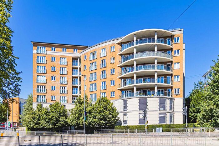 1 Bedroom Apartment To Rent In Handleys Court, Selden Hill, Hemel Hempstead, Hertfordshire, HP2