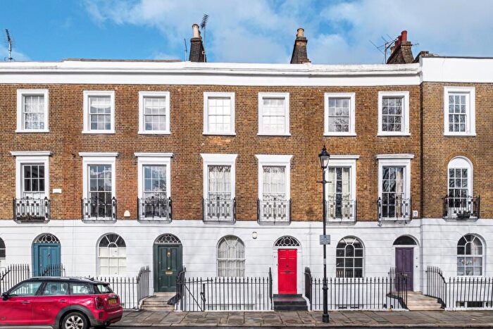 3 Bedroom Terraced House For Sale In Gibson Square, Barnsbury, N1