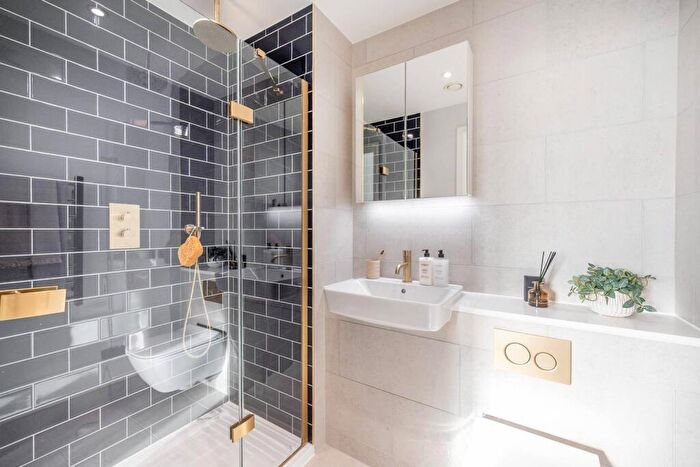 2 Bedroom Flat For Sale In Fulton & Fifth, Wembley, HA9