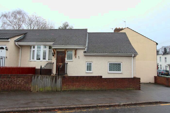 2 Bedroom Bungalow To Rent In Peel Street, Maidstone ME14
