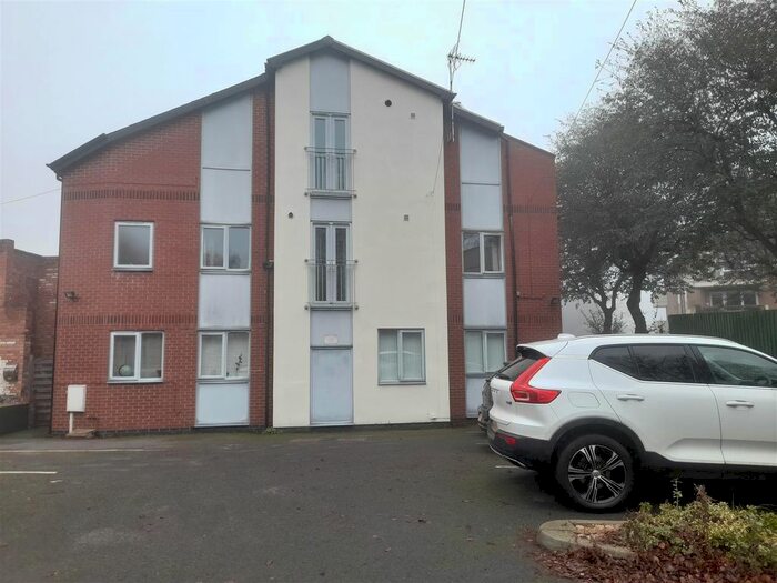 2 Bedroom Flat To Rent In Main Road, Radcliffe-On-Trent, Nottingham NG12
