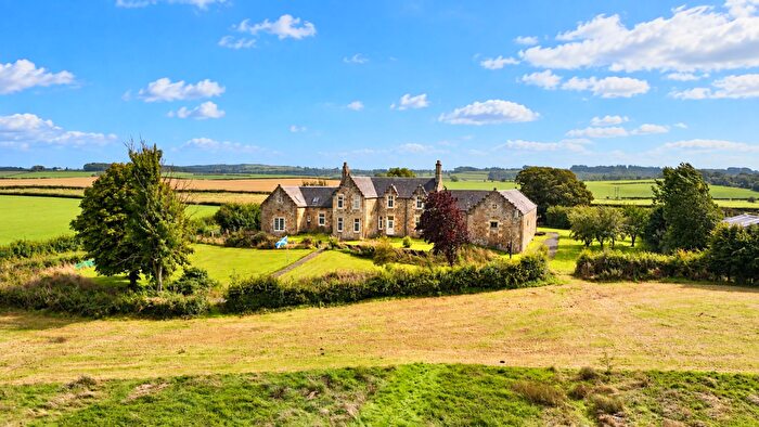 5 Bedroom Farm House For Sale In Peatland Farm, Gatehead, KA2