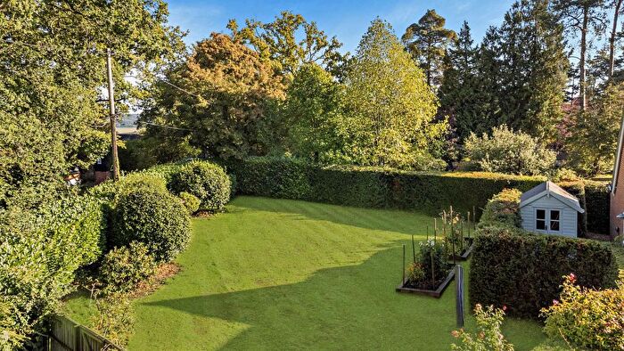 5 Bedroom Detached House For Sale In Chapel Row, Berkshire, RG7