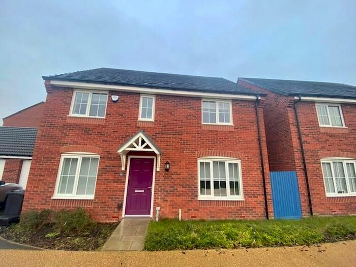 4 Bedroom Property To Rent In Emperor Crescent, Northampton NN4