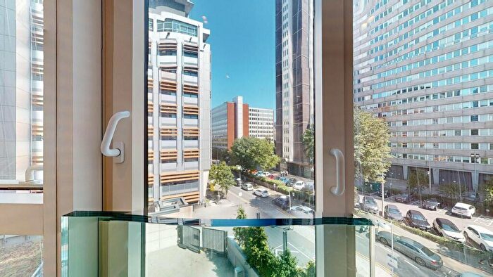 1 Bedroom Apartment To Rent In Saffron Central Square, Croydon, CR0