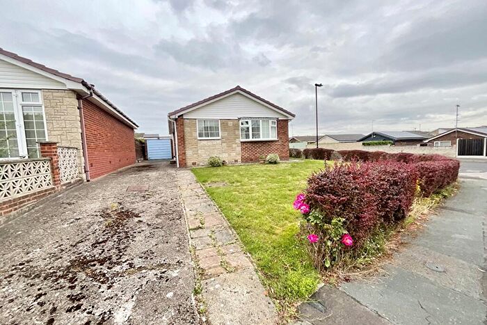 2 Bedroom Bungalow For Sale In Auckland Drive, Halfway, Sheffield, S20
