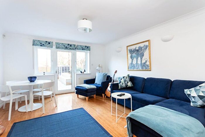 2 Bedroom Terraced House To Rent In Tyers Terrace, Vauxhall, SE11