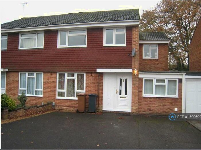 4 Bedroom Semi-Detached House To Rent In North Baddesley, North Baddesley, SO52