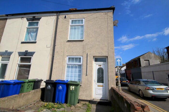2 Bedroom End Of Terrace House To Rent In Willingham St, Grimsby, DN32