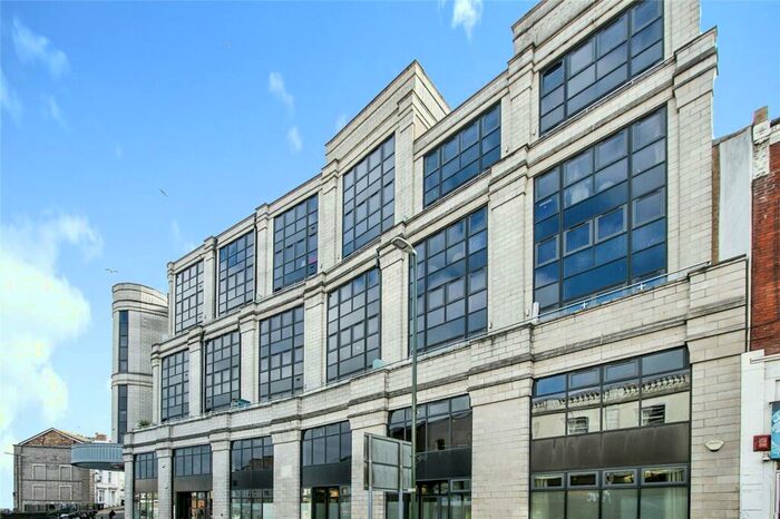 2 Bedroom Flat To Rent In Commercial Road, Bournemouth, BH2