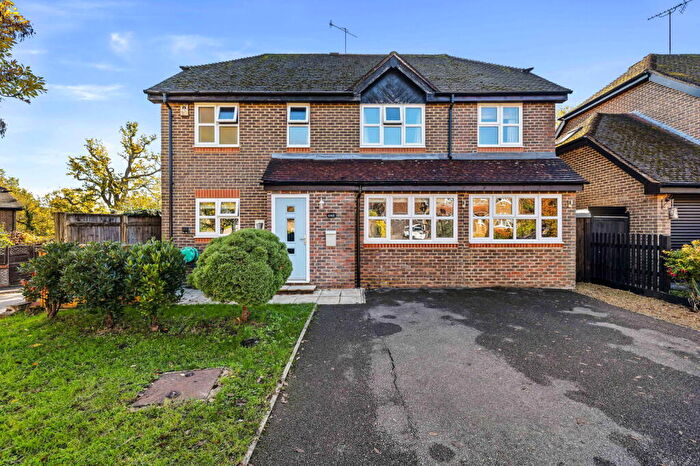 4 Bedroom Detached House For Sale In Normandy Close, East Grinstead, RH19