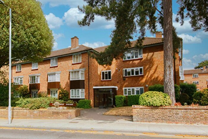 2 Bedroom Flat To Rent In Claremont Road, Surbiton, KT6