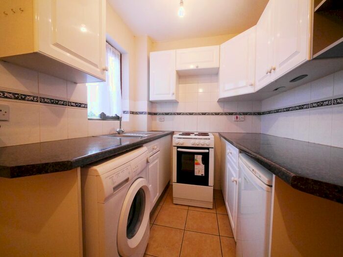 1 Bedroom Terraced House To Rent In Verona Close, Uxbridge, UB8