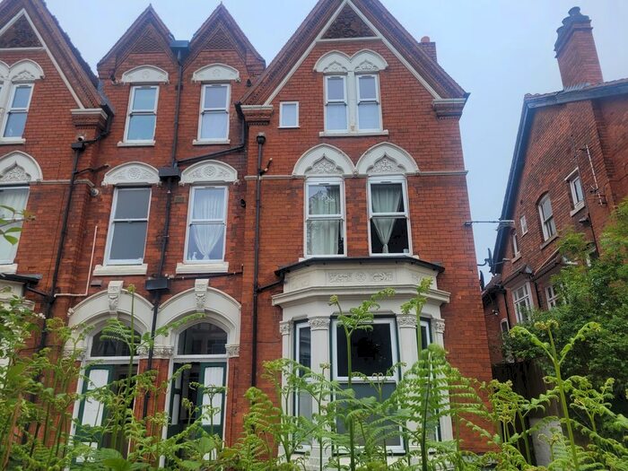 1 Bedroom Flat To Rent In Forest Road, Birmingham, B13