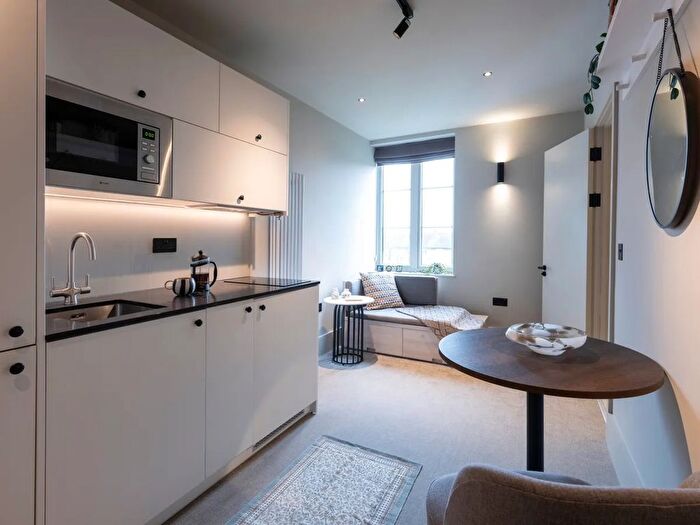 Studio To Rent In Augustus Road, London, SW19