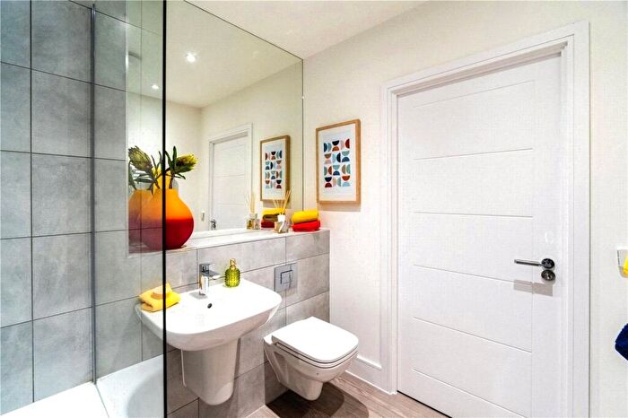 1 Bedroom Flat For Sale In Sandy Road, Erith, DA8