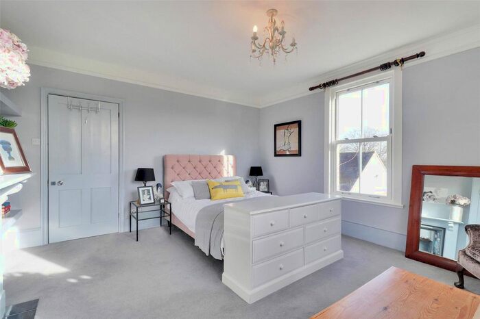 5 Bedroom Detached House For Sale In Frittenden Road, Staplehurst, Tonbridge, Kent, TN12