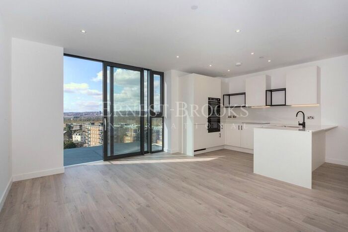 2 Bedroom Flat To Rent In Willowbrook House, Woodberry Down, Finsbury Park, N4