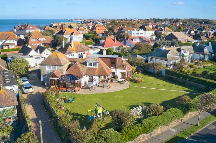 6 Bedroom Property To Rent In Harold Road, Birchington, CT7