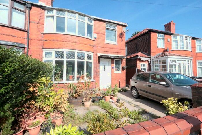 4 Bedroom Semi-Detached House To Rent In Stephens Road, Withington, M20