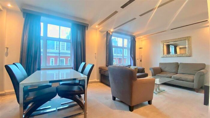 2 Bedroom Flat To Rent In Carrington House, Hertford Street, Mayfair, W1J