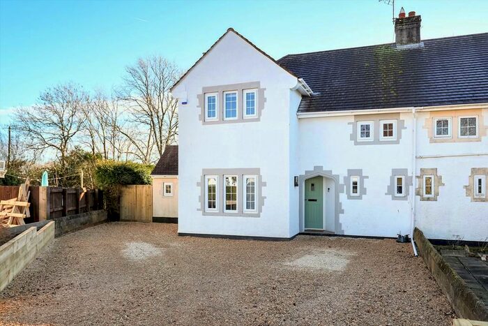 3 Bedroom Semi-Detached House For Sale In Duffryn Close, St. Nicholas, Vale Of Glamorgan, CF5