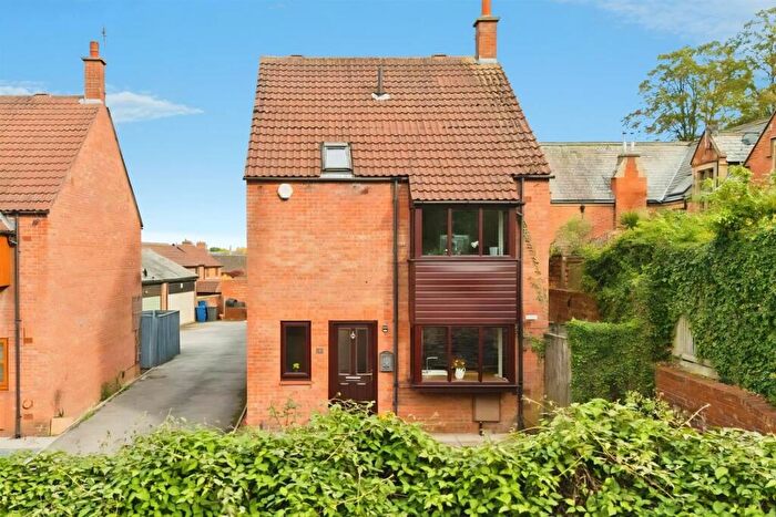 3 Bedroom Detached House For Sale In The Nook, South Milford, Leeds, LS25