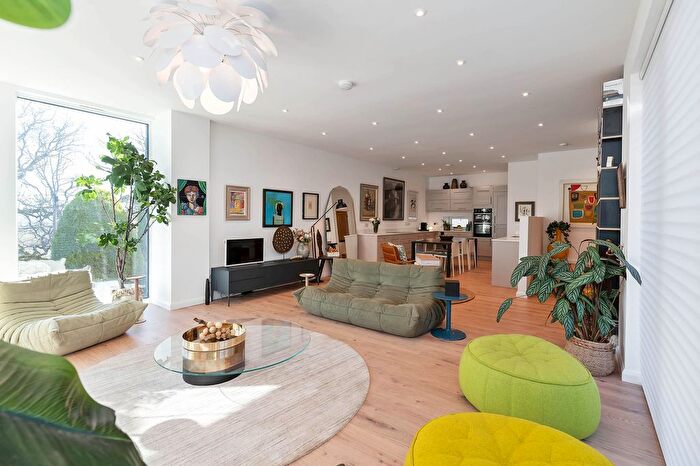 3 Bedroom Property For Sale In Hawthorn Steading, Langlee Mains, Galashiels, TD1