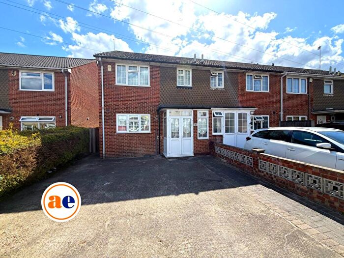 3 Bedroom House For Sale In Rushdene, London ** D Floorplan Available **, SE2