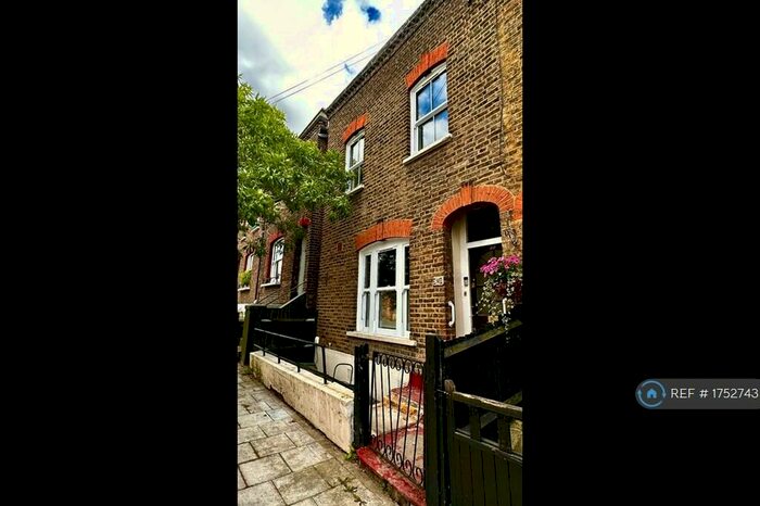 3 Bedroom End Of Terrace House To Rent In Birkbeck Place, London, SE21