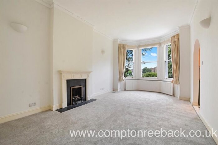 2 Bedroom Flat For Sale In Elgin Avenue, Maida Vale, W9