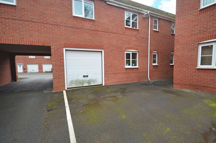2 Bedroom Flat For Sale In Hickory Close, Coventry, CV2