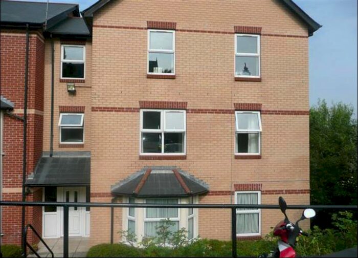 2 Bedroom Flat To Rent In - Yr - Eglwys, St Augustines Road, Penarth, CF64