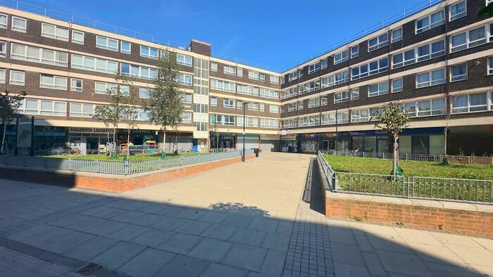 2 Bedroom Flat To Rent In Livermere Road, Haggerston, E8