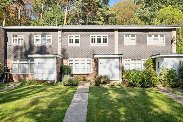 3 Bedroom Property For Sale In By The Wood, Carpenders Park, Watford, WD19