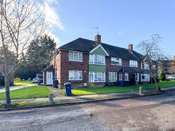 2 Bedroom Property To Rent In Sterling Avenue, Edgware, HA8