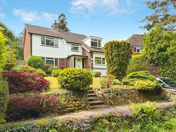 4 Bedroom Detached House For Sale In St. Michaels, Tenterden, TN30