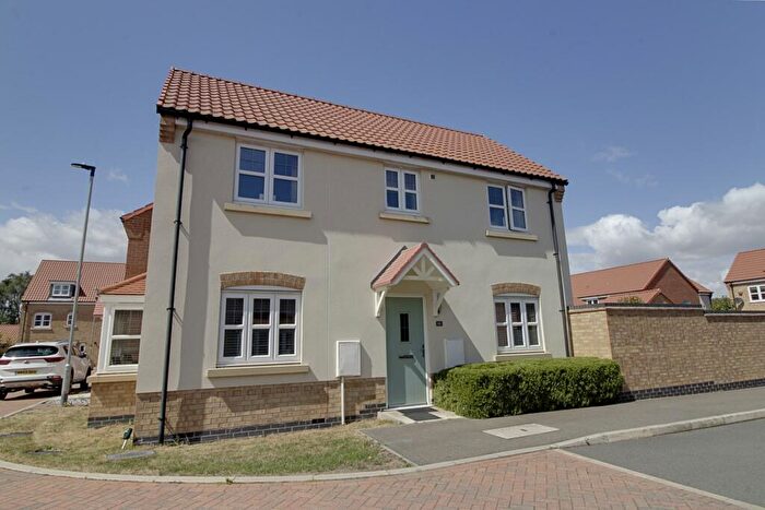 3 Bedroom Detached House For Sale In Bramble Close, Newborough, PE6