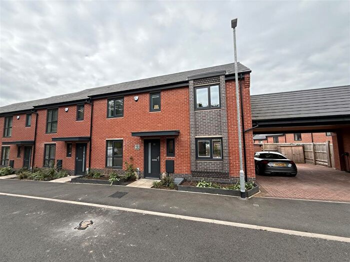 3 Bedroom Property To Rent In Clan Drive, Belper, DE56