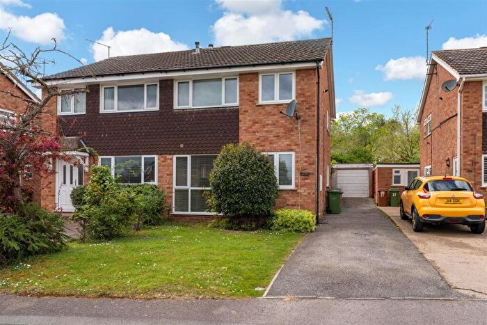 3 Bedroom Semi Detached House For Sale In Sywell Avenue, Wellingborough, Northampton, NN8