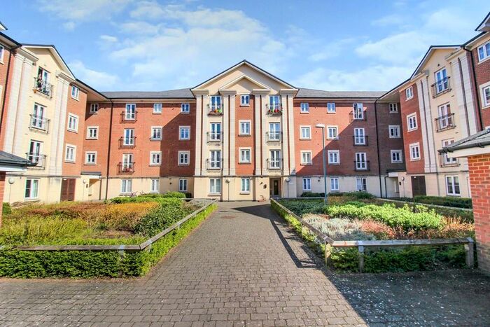 2 Bedroom Apartment To Rent In Brunel Crescent, Swindon, SN2