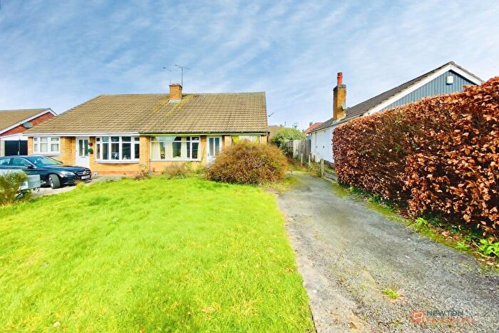 3 Bedroom Semi-Detached Bungalow For Sale In Hat Road, Braunstone Town, LE3