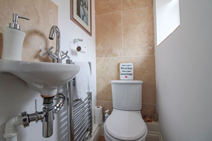 4 Bedroom Detached House For Sale In Platt Lane, Whelley, Wigan, WN1