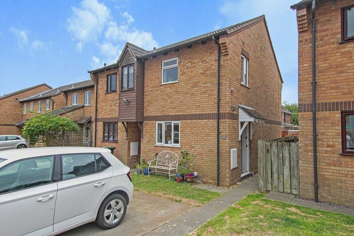 2 Bedroom End Of Terrace House For Sale In The Crofters, Stretham, Ely, CB6