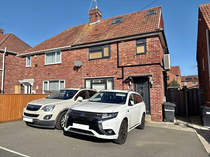 3 Bedroom Semi-Detached House For Sale In Allingham Road, Yeovil, Somerset, BA21